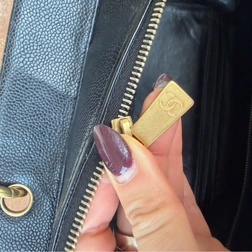 Chanel Caviar Quilted Petit Timeless Tote PTT Black - Picture 10 of 14